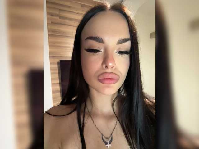 Lola-li live webcam show