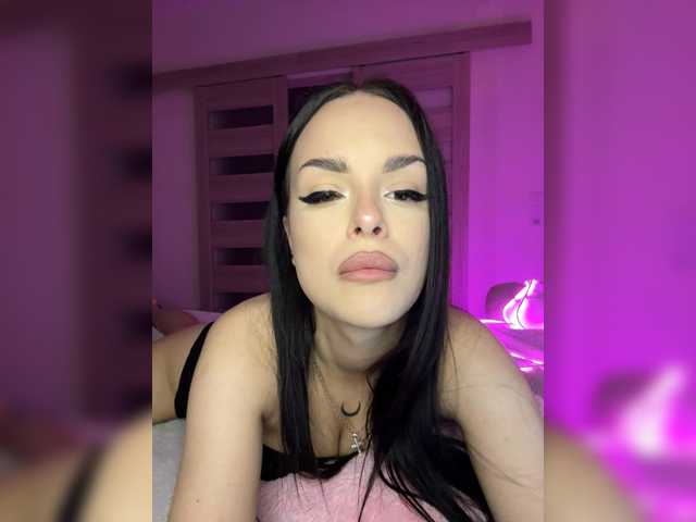 Lola-li live cam on BongaCams