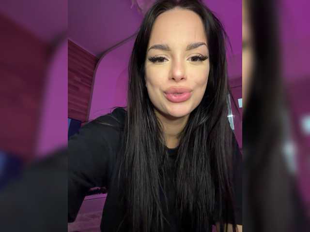 Lola-li live webcam show