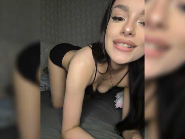 Lola-li live cam on BongaCams