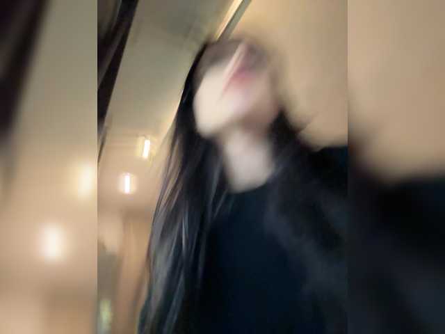 Lola-li live webcam show