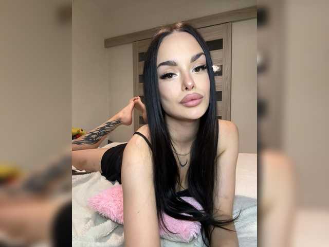 Lola-li live cam on BongaCams