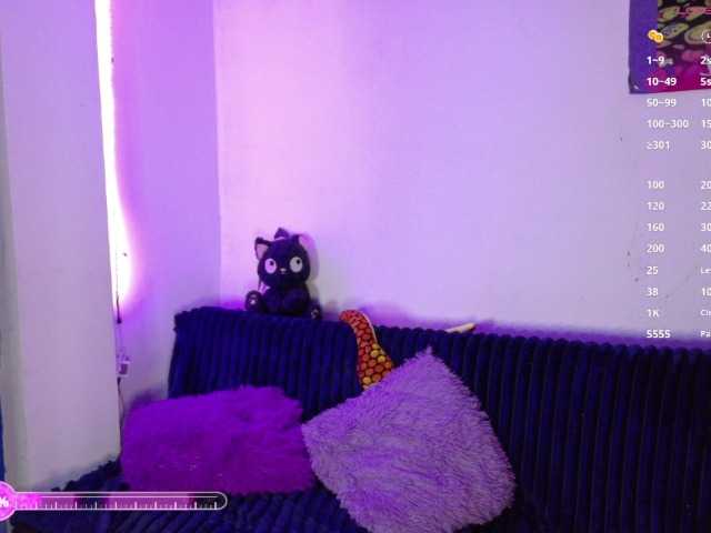 Elizabeth911 live cam preview