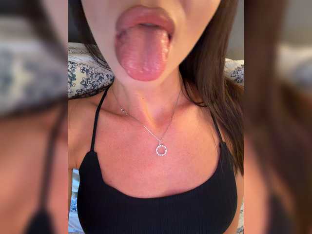 aesstheticss live cam on BongaCams