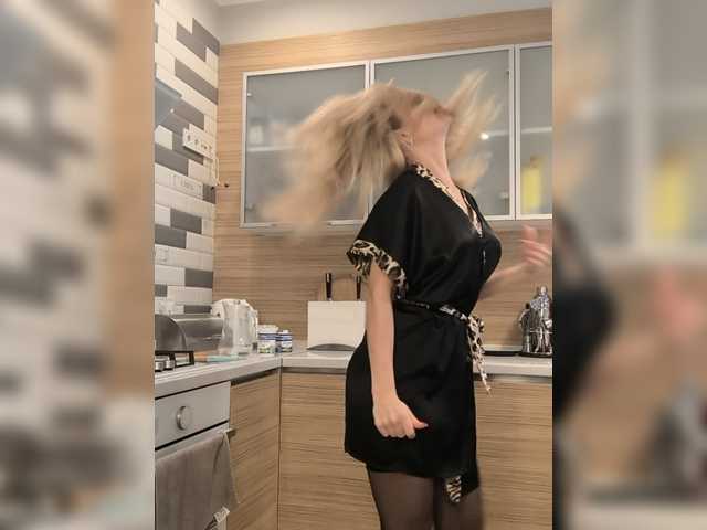 EnergyGirl live cam on BongaCams
