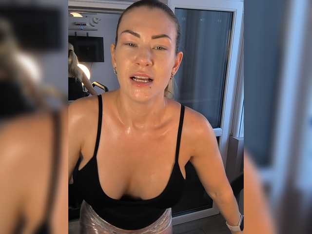 EnergyGirl live cam on BongaCams