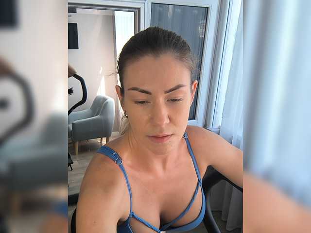 EnergyGirl live cam on BongaCams