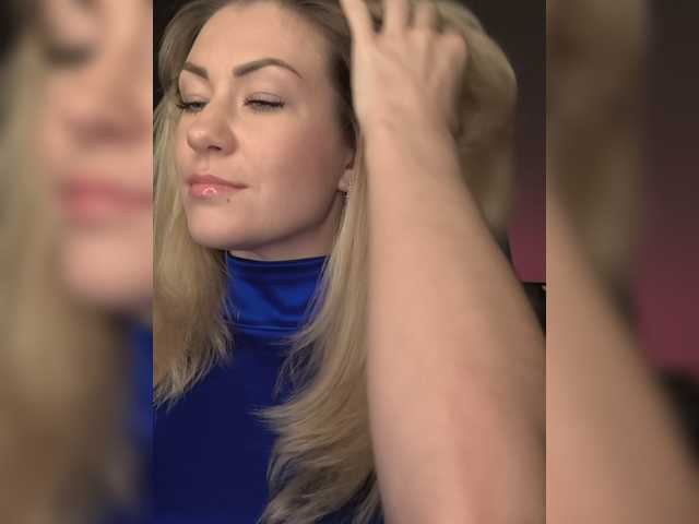 EnergyGirl live cam on BongaCams