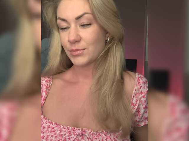 EnergyGirl live cam