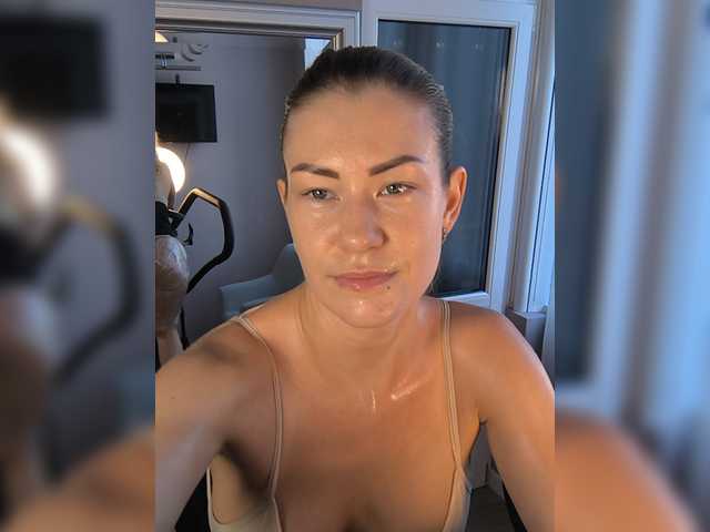 EnergyGirl live cam on BongaCams