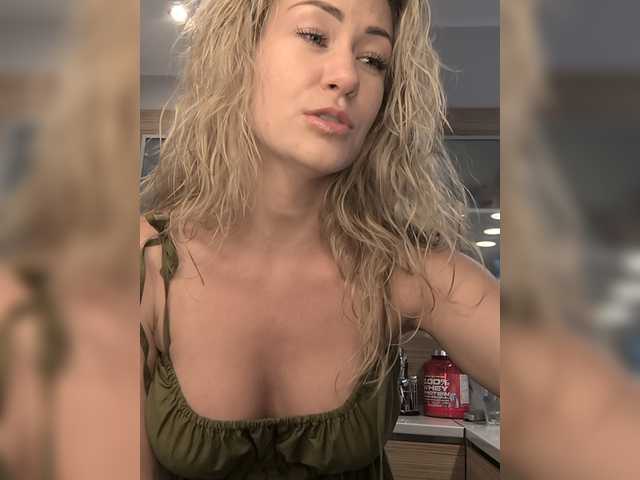 EnergyGirl live webcam show