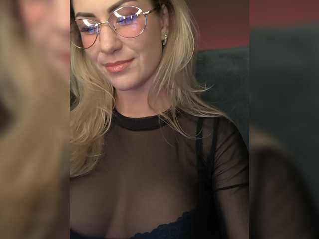 EnergyGirl live cam preview