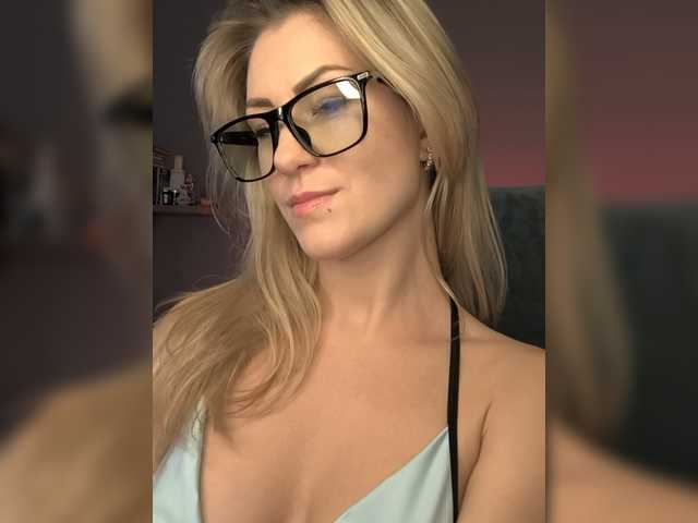 EnergyGirl live webcam show