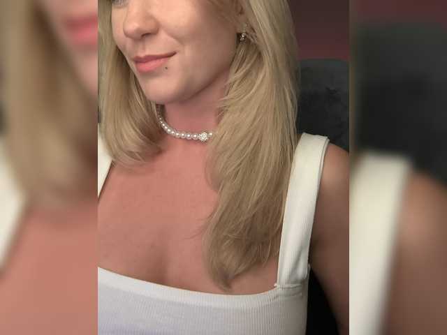 EnergyGirl live cam on BongaCams