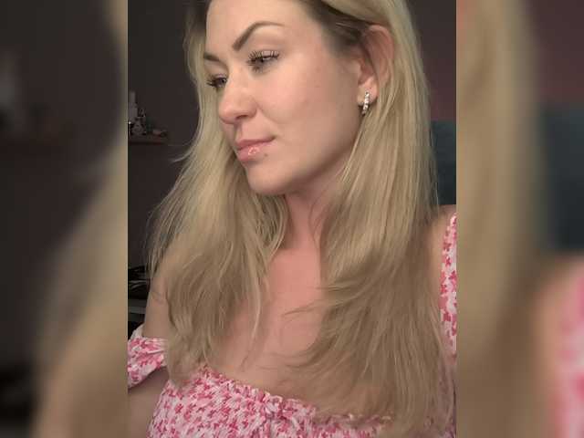 EnergyGirl live webcam show