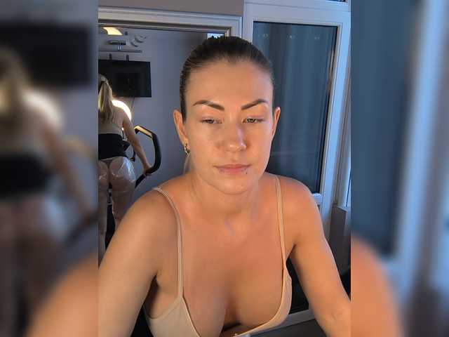 EnergyGirl live cam on BongaCams