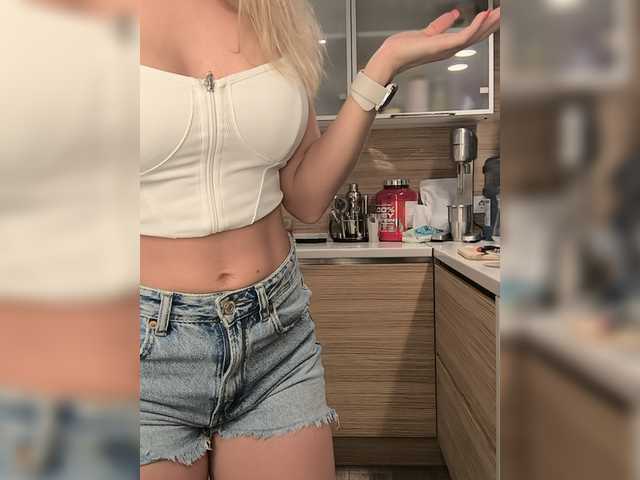 EnergyGirl live cam on BongaCams