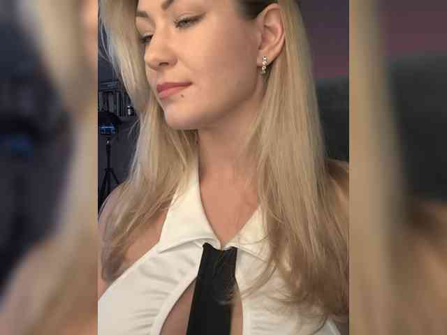 EnergyGirl webcam