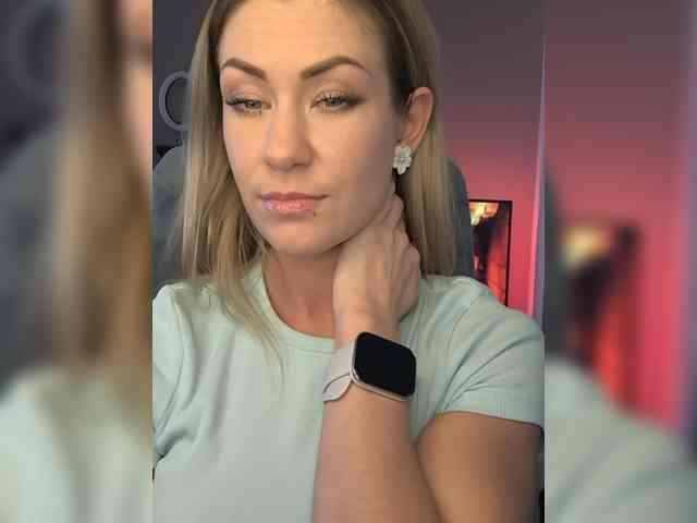 EnergyGirl webcam