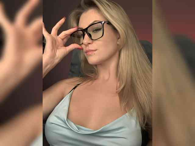 EnergyGirl webcam