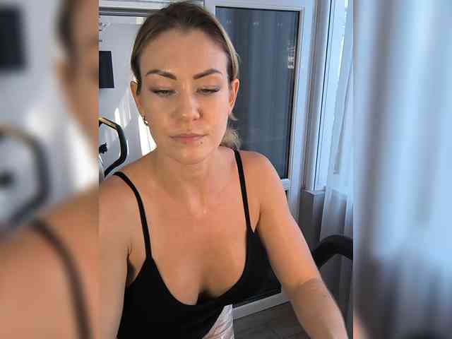 EnergyGirl webcam
