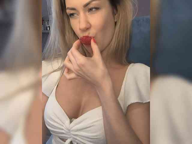 EnergyGirl webcam