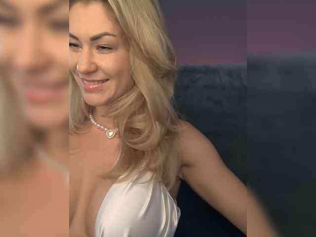 EnergyGirl webcam