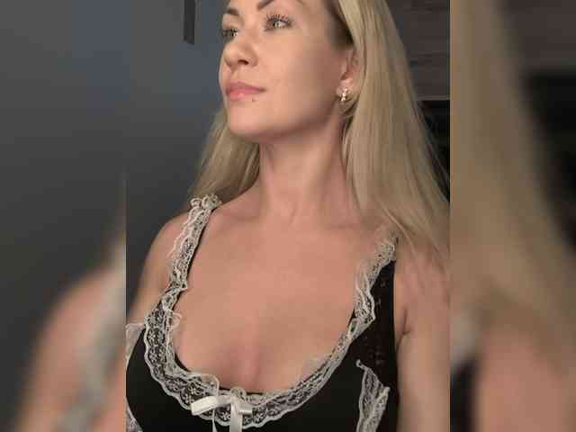 EnergyGirl webcam