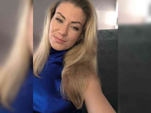 EnergyGirl webcam