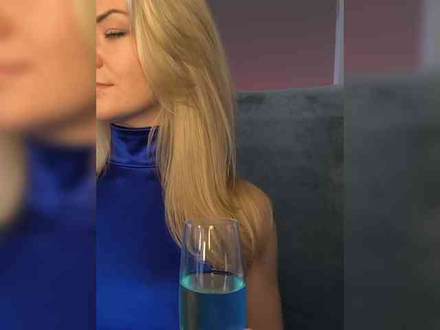 EnergyGirl webcam