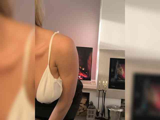 EnergyGirl webcam