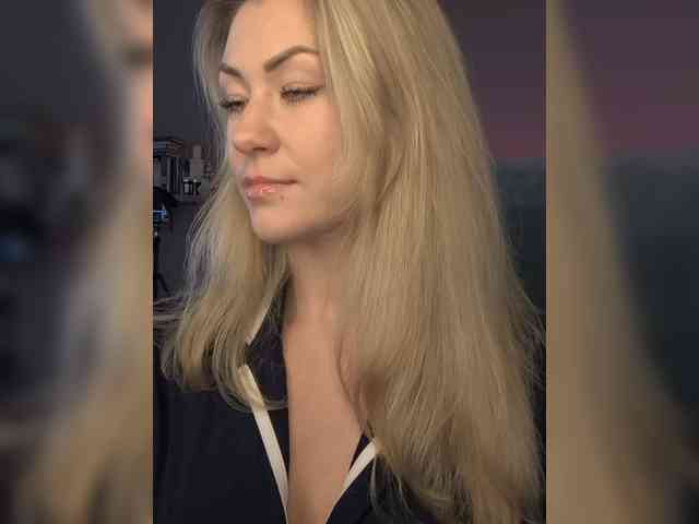 EnergyGirl webcam