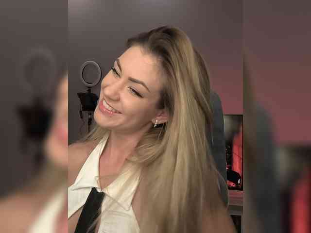 EnergyGirl webcam
