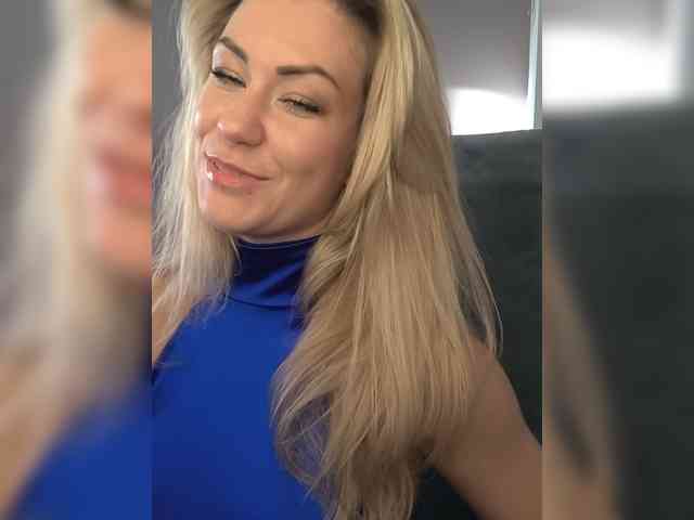 EnergyGirl webcam