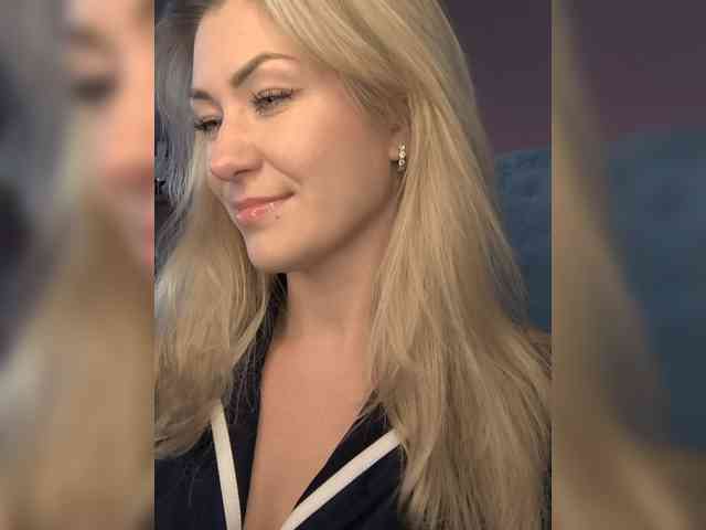EnergyGirl webcam