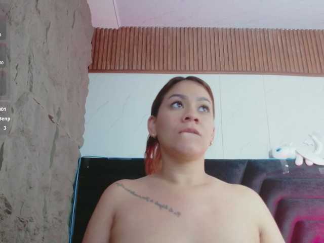 mamaneedsfun live cam on BongaCams