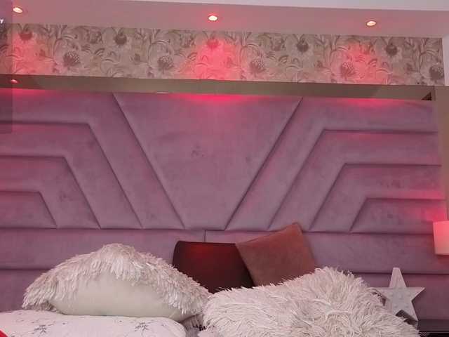MiaGrayce live cam on BongaCams