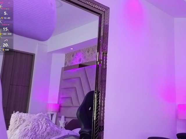 MiaGrayce live cam on BongaCams