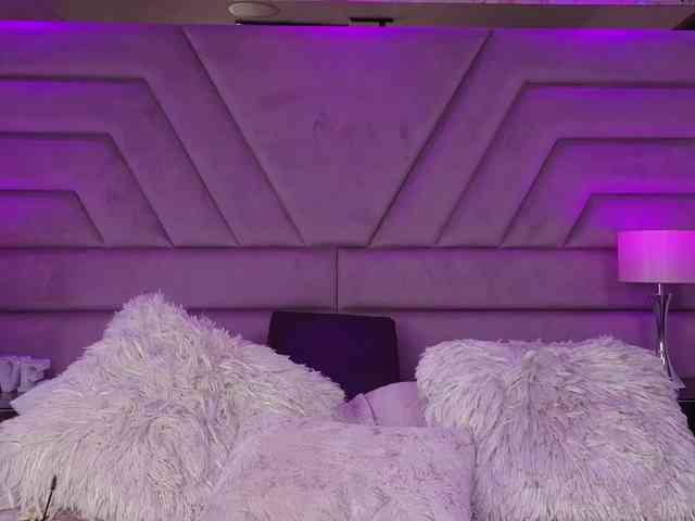 MiaGrayce webcam