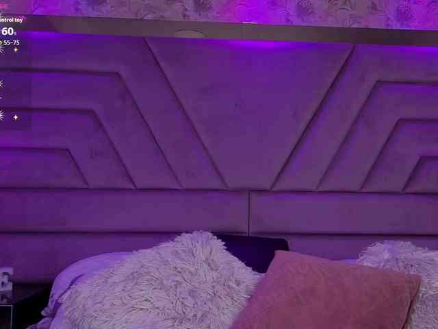 MiaGrayce webcam