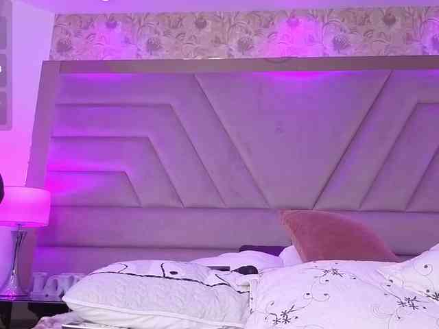 MiaGrayce webcam
