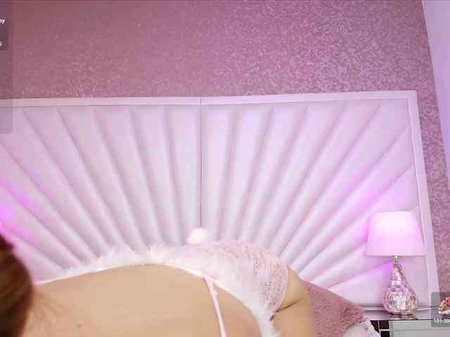 MiaGrayce webcam