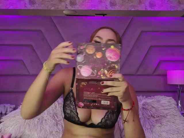 MiaGrayce webcam
