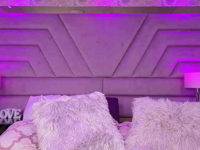 MiaGrayce webcam