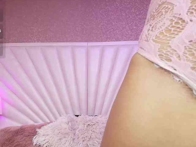 MiaGrayce webcam