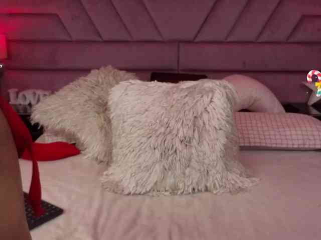 MiaGrayce webcam