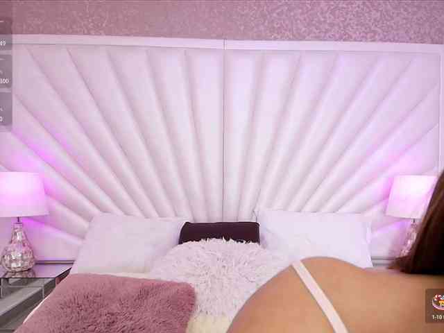 MiaGrayce webcam