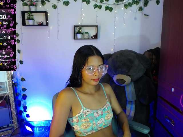 Nayeli29 live cam on BongaCams