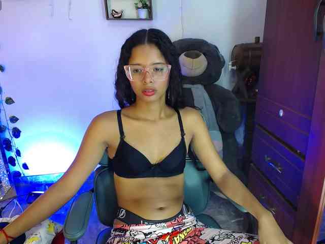 Nayeli29 webcam