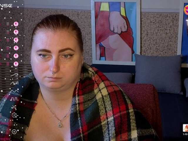 Aliciaredluv live cam on BongaCams